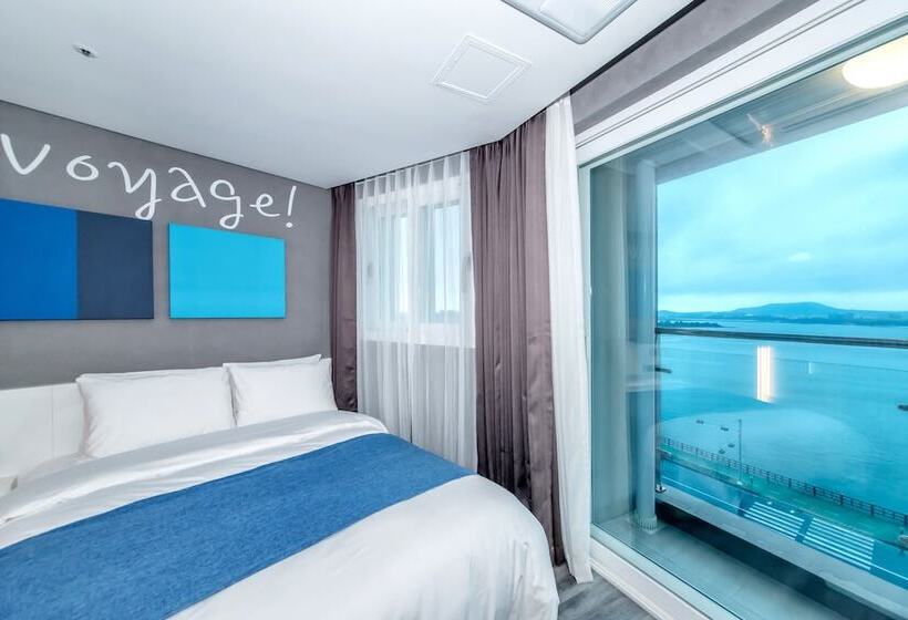 Номер Executive Вид на Море, Co Op City Hotel Seongsan