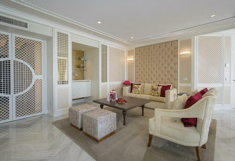 سوئیت رویال, Gran Hotel Miramar Gl
