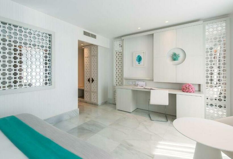 اتاق لوکس با چشم‌انداز دریا, Gran Hotel Miramar Gl