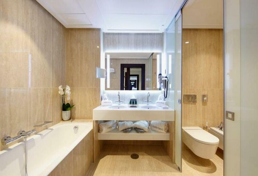 اتاق لوکس با چشم‌انداز دریا, Gran Hotel Miramar Gl