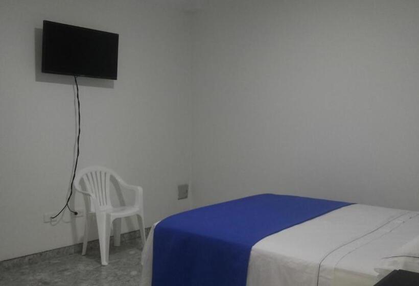 اتاق استاندارد یک نفره, Bucare