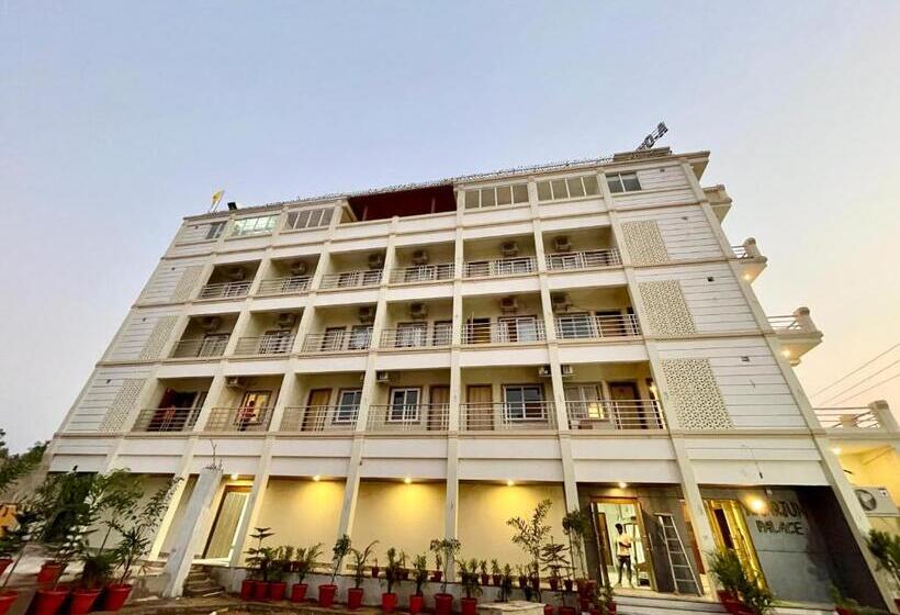 Quarto Deluxe com Sacada, New A One Lagoon ! Puri Swimming Pool, Near Sea Beach And Temple Fully Air Conditioned Hotel With Li