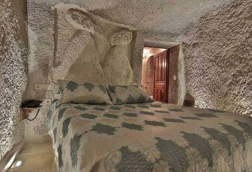 اتاق استاندارد, Shoestring Cave House