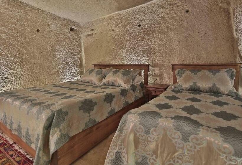 スタンダードルーム, Shoestring Cave House