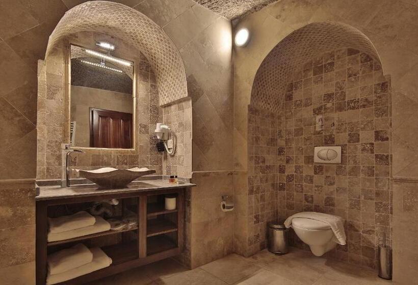 اتاق استاندارد, Shoestring Cave House