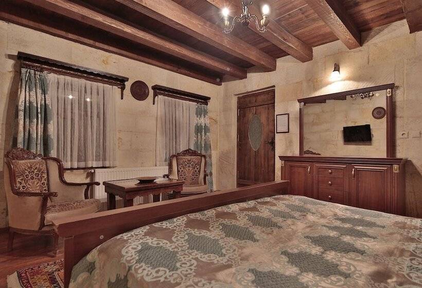 اتاق لوکس, Shoestring Cave House