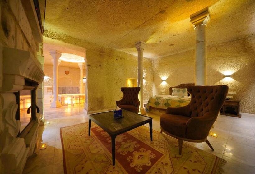 سوئیت پرزیدنت, Shoestring Cave House