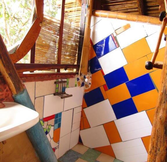 اتاق استاندارد سه نفره, Casa Tarzan