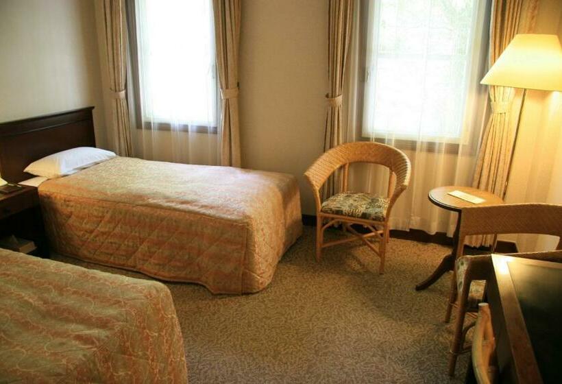 Номер Стандарт, Kyu Karuizawa Hotel Otowa No Mori