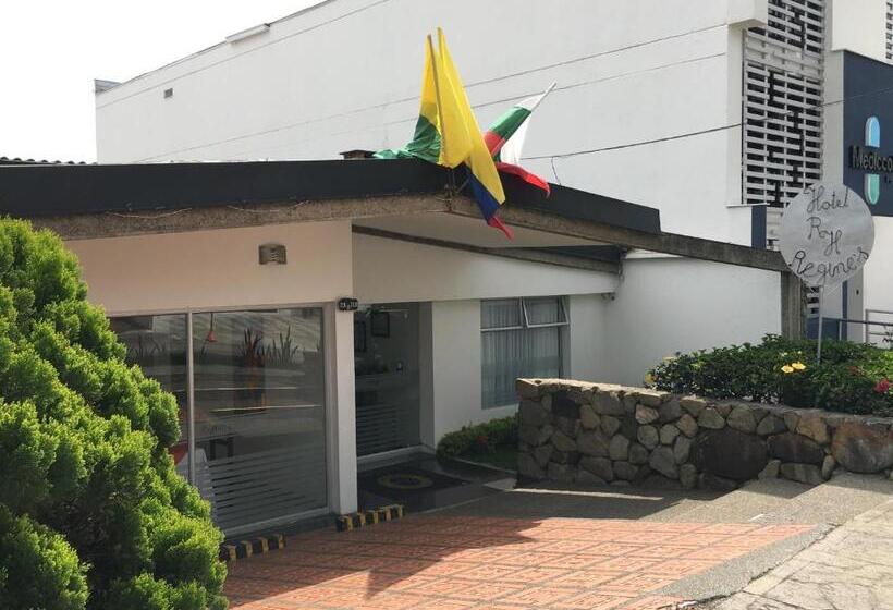 스탠다드 트리플 룸, Regine S Manizales