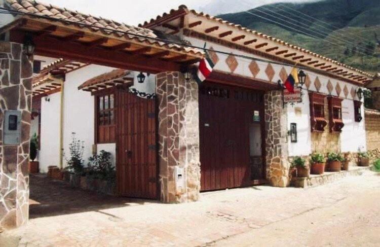 اتاق استاندارد سه نفره, Villa Cristina