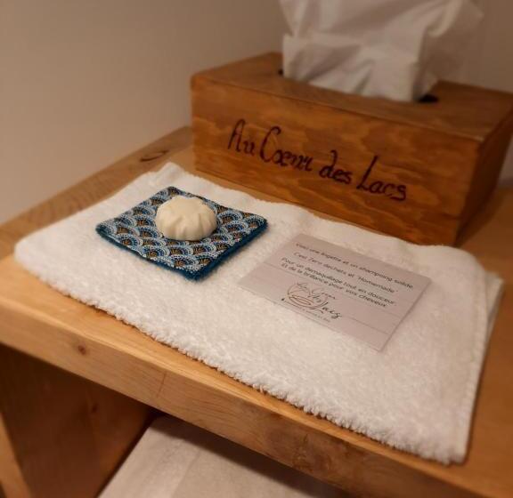 اتاق استاندارد با تخت بزرگ, Au Cœur Des Lacs   Chambres D Hôtes