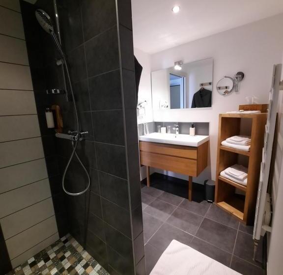 اتاق استاندارد با تخت بزرگ, Au Cœur Des Lacs   Chambres D Hôtes