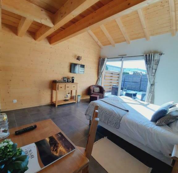 اتاق استاندارد با تخت بزرگ, Au Cœur Des Lacs   Chambres D Hôtes