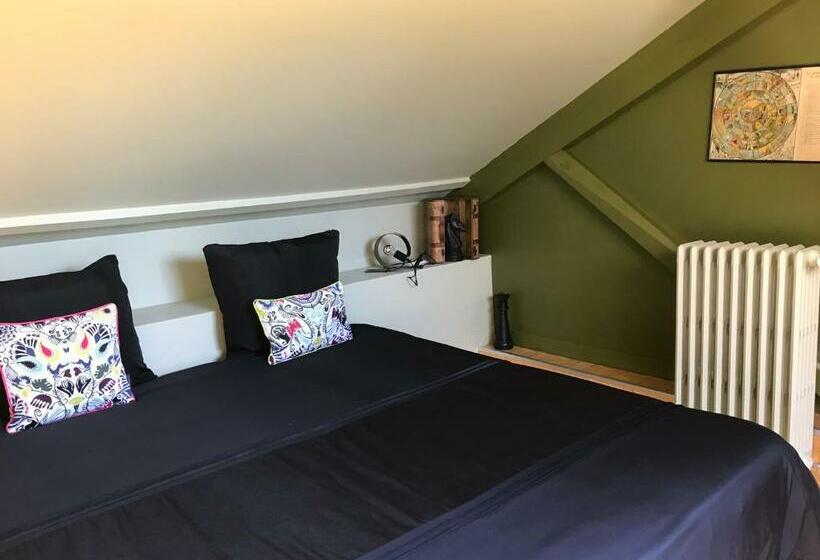 سوییت, Chambre D Hôtes Le Cadran Des Chauvelles