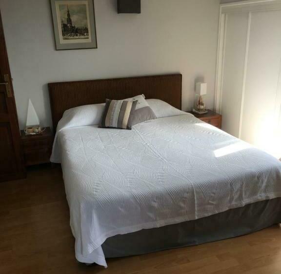 Номер Стандарт с Балконом, Guest House Maison Iratzean