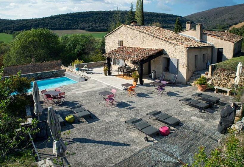 スタンダードスタジオ, Le Clos Des Amandiers