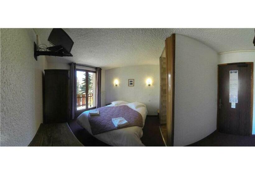 Quarto Estandar com Sacada, Hôtel Les Gardettes