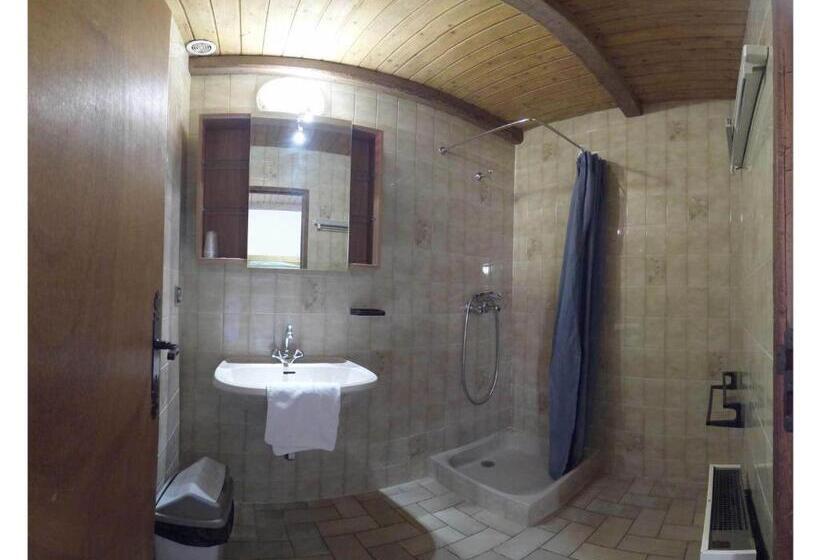 Quarto Superior Quádruplo, Hôtel Les Gardettes
