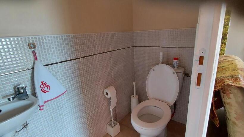 غرفة قياسية مزوَّدة بتراس, Chambre D'hôte Fleur De Potager