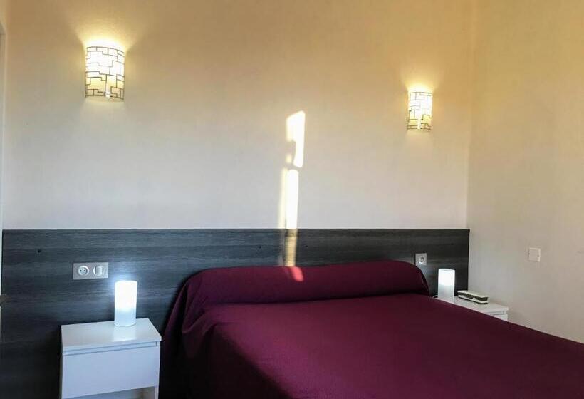 Четырехместный Номер Стандарт, Auberge D Ici Et D Ailleurs