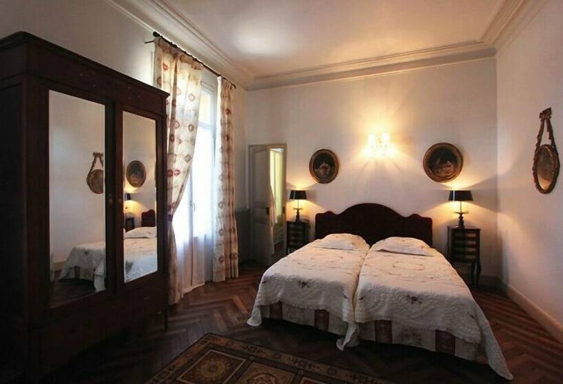 스탠다드 룸, Les Buis