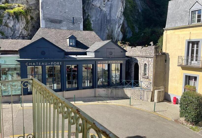 Номер Стандарт, Logis Hotel Castel De Mirambel