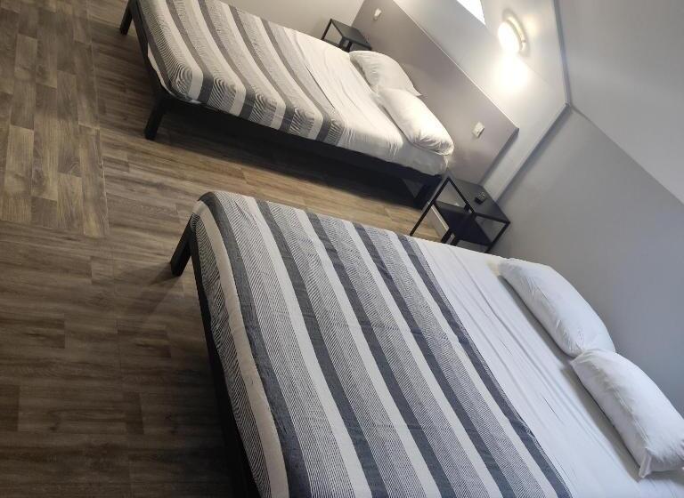 Номер Стандарт Трехместный, Enor Hôtel