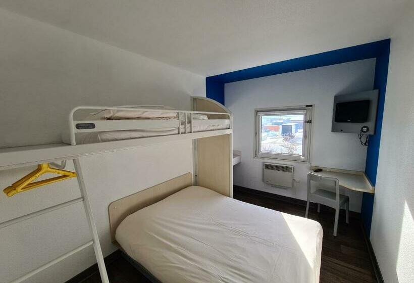 اتاق استاندارد سه تخته با سرویس بهداشتی مشترک, F1 Pontarlier