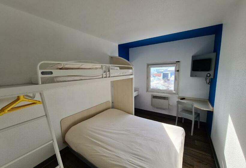 اتاق استاندارد سه تخته با سرویس بهداشتی مشترک, F1 Pontarlier