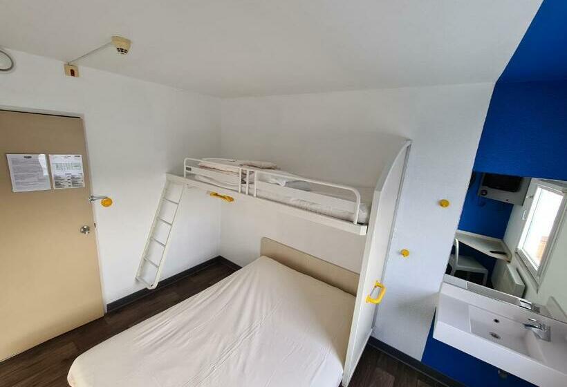 اتاق استاندارد سه تخته با سرویس بهداشتی مشترک, F1 Pontarlier