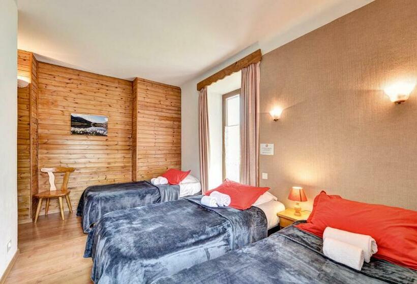 Номер Стандарт Трехместный, Hôtel Restaurant Gîtes Les 5 Saisons