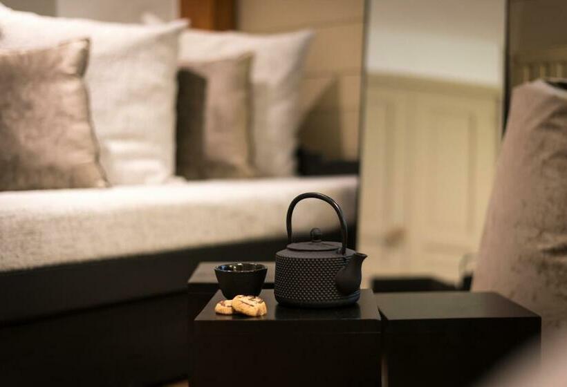 اتاق پرمیوم, Hôtel Restaurant La Ferme De Cupelin
