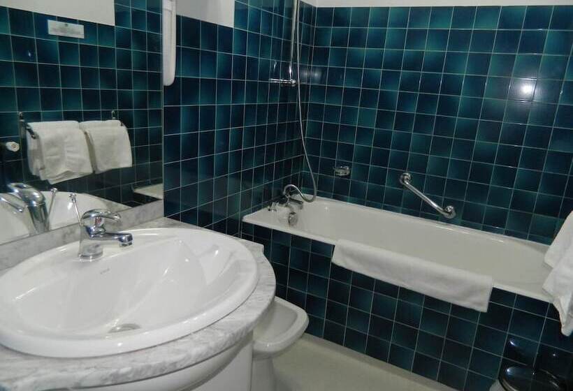 Номер Стандарт, Logis Hôtel L Elancèze