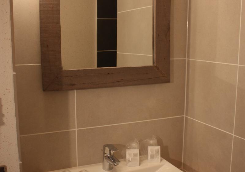 标准间, Latitude Ouest Hotel Restaurant & Spa