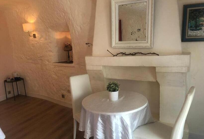 اتاق سوپریور, Logis Hôtels Troglododo