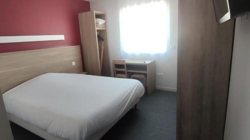 חדר פרמיום לארבעה, Fasthotel Laval