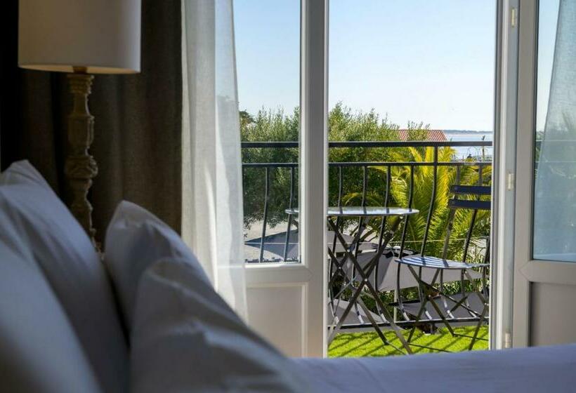 带海景的标准房, Hôtel Le Martray