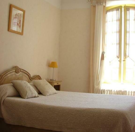 غرفة كلاسيكية ثلاثية, Hôtel Le Siècle