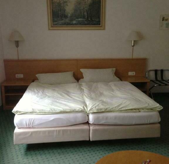 Quarto Estandar, Pension Freund