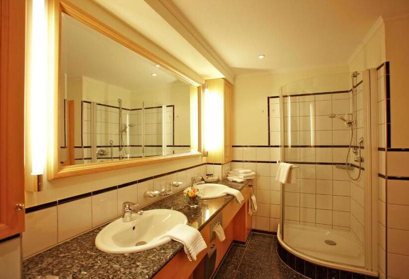 Полулюкс, Parkhotel Flora Am Schluchsee