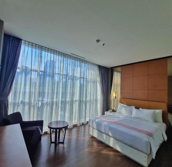 Quarto Executivo Cama King, Terraz Tree