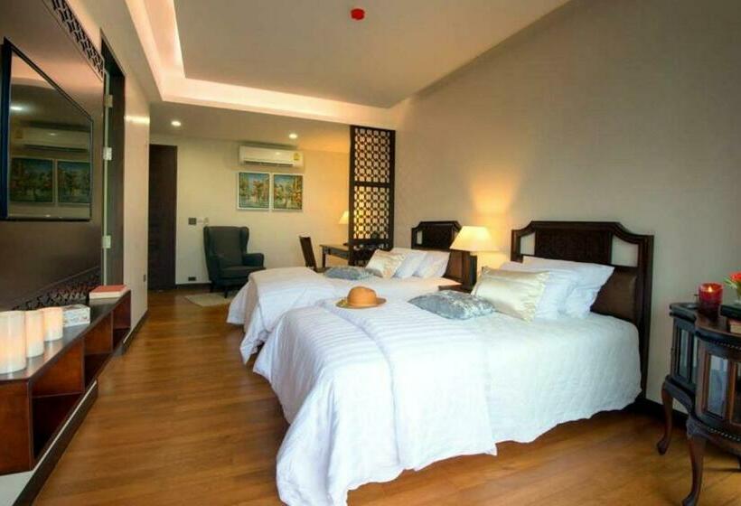 디럭스 룸, Rimnaam Klangchan Hotel   Sha Plus