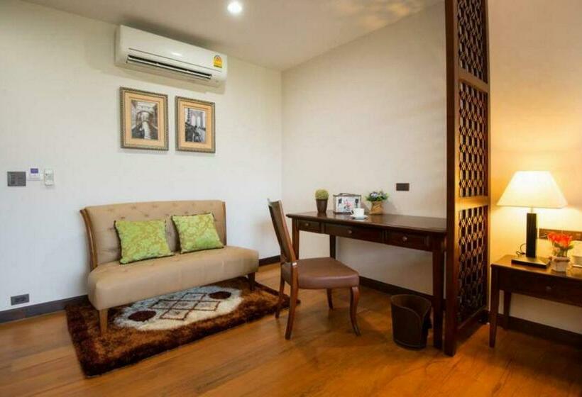 Номер Deluxe, Rimnaam Klangchan Hotel   Sha Plus