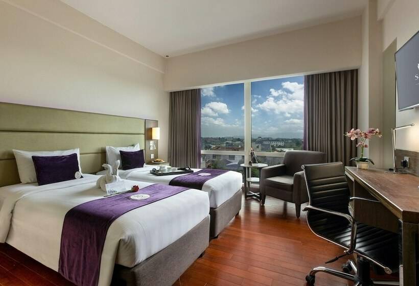 带大床的高级房间, Satoria Hotel Yogyakarta   Chse Certified