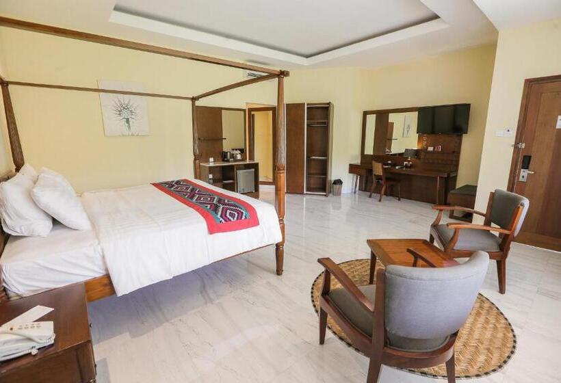 Полулюкс, Ubud Hotel & Cottages
