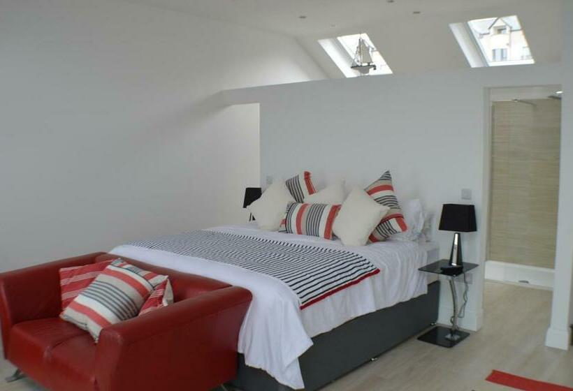 اتاق لوکس با چشم‌انداز دریا, Pier39portrush Adult Only