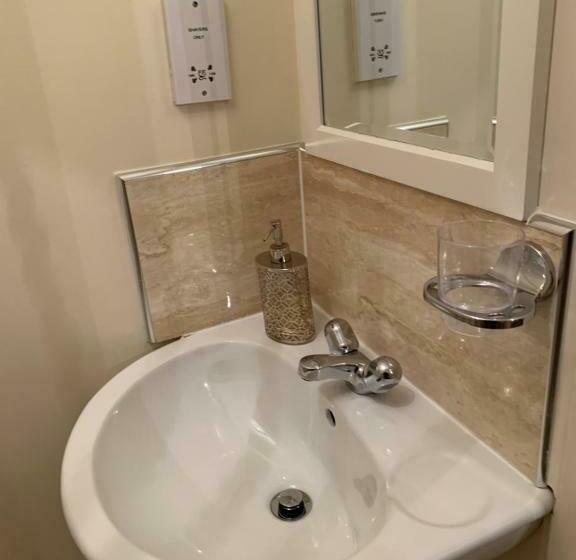 اتاق استاندارد با چشم‌انداز دریا, Westcourt Guest House