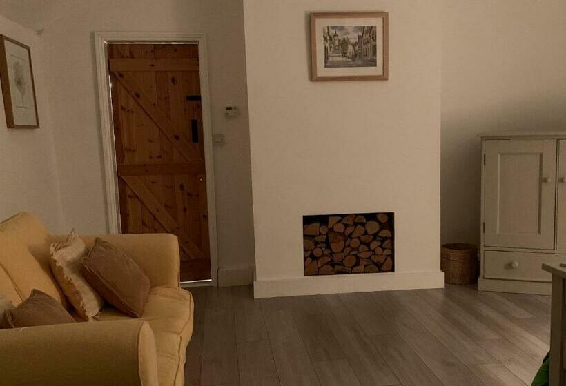 Семейный Номер, Appletree Cottages