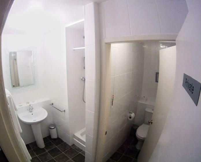 家庭间, Glyn Peris Guest House